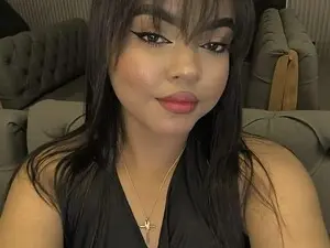 Mia_fox05  live sex cam
