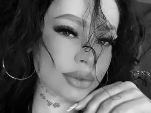 Hustle6930  live sex cam