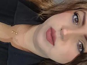 AbigailSexy1  live sex cam