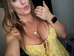 JillianXXX  live sex cam
