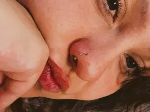 LarisaAnto  live sex cam