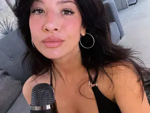 TeaHeart  live sex cam