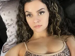 TashaCreams  live sex cam