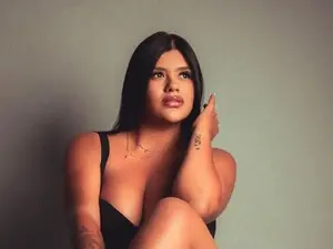 Luna_Taylors  live sex cam