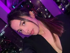 Alejandra18  live sex cam