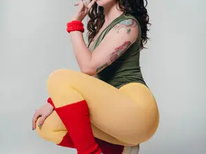 Chubbyvaniie  live sex cam