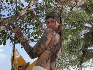 Julzlolo  live sex cam