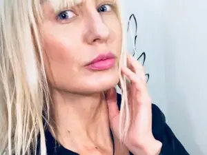 DashikaBlond  live sex cam