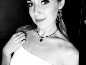Nikisport1  live sex cam