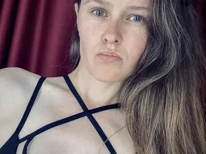 SofiaSweet  live sex cam
