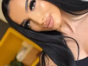 Ayabelle  live sex cam