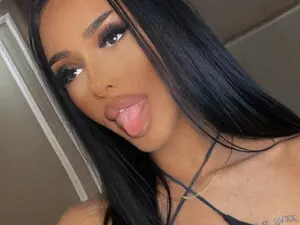 EvePosh  live sex cam