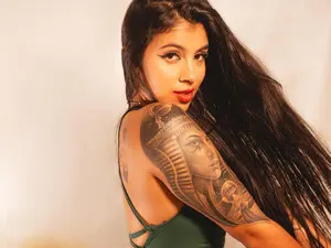 Emily_jones3  live sex cam