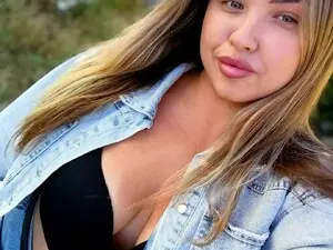 AmiraSoul_  live sex cam