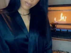 Mschanelcarter  live sex cam