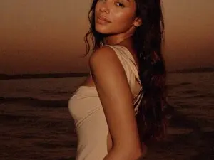 Calyselen  live sex cam