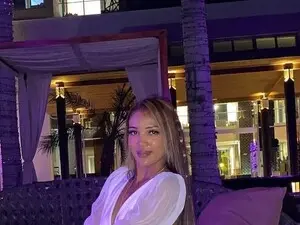 GiuliaCash  live sex cam