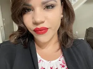 VanessaReyn  live sex cam