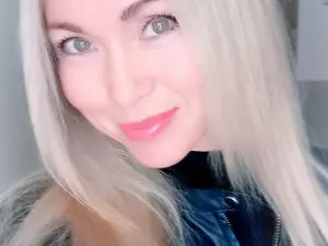 Ellisagirl  live sex cam