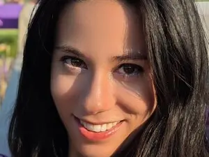 RoselynMoon  live sex cam