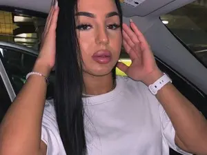 Evvanew  live sex cam