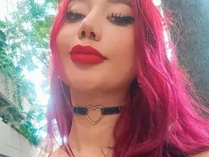Kat_squirting  live sex cam