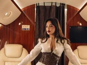 Lady_Ampera  live sex cam