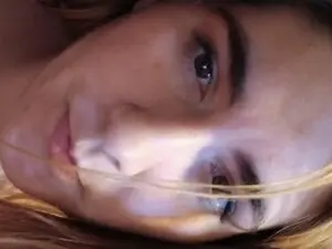 DeliaReynolds  live sex cam