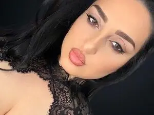QueenDebb  live sex cam