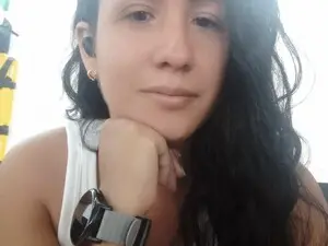 Bela_hadid07  live sex cam