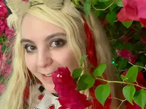 KalieKitten  live sex cam