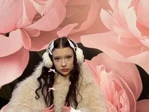 Litlle_barbi  live sex cam