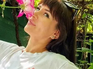 OzzyVal  live sex cam