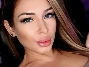 DebraLeah  live sex cam