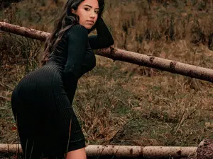 LusciousSarra  live sex cam