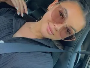 Sabrinna_Sky  live sex cam