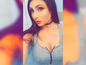XXMollyyyyXX  live sex cam
