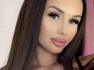 EmilyHudsson  live sex cam