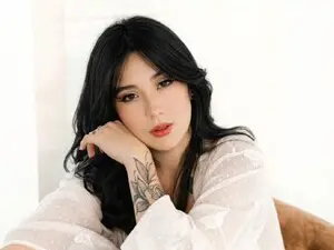 Eliih_  live sex cam