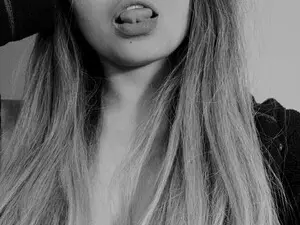 Malamaria  live sex cam