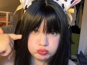 MilkMaidClem  live sex cam
