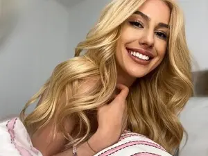 BelleBlondy  live sex cam