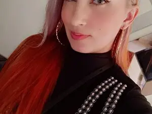 Luna_velvet  live sex cam