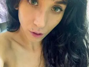 SuicideGreen  live sex cam