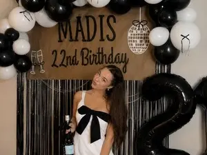 Madisonfoxx69  live sex cam