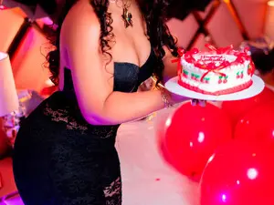 Luna_Johns  live sex cam