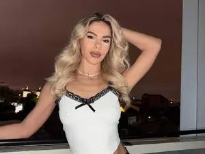 ChloeVelvet  live sex cam