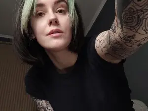 CUMpotikEve  live sex cam