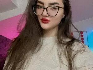 MiraLuccian  live sex cam