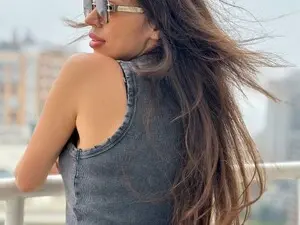 Mika_Gold  live sex cam